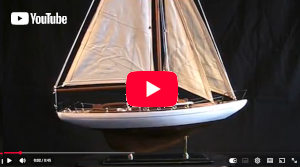 Segelboot aus Holz